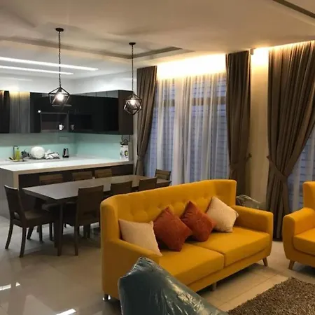 Penang Beach Villa 5 Bedroom 5 Bathroom With Pool And Ktv